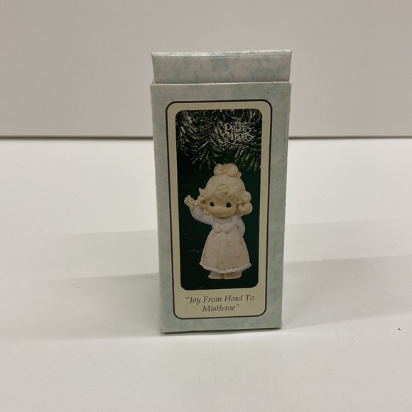 Precious Moments Ornament Porcelain “Joy from Head to Mistletoe” - Picture 4 of 6